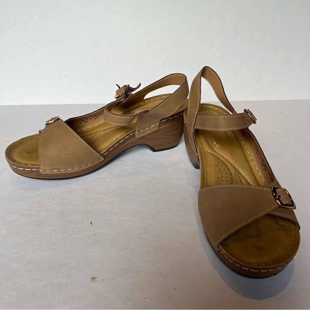 Patrizia by Spring Step Women's Light Tan Heeled Sandals with Buckle Size 39